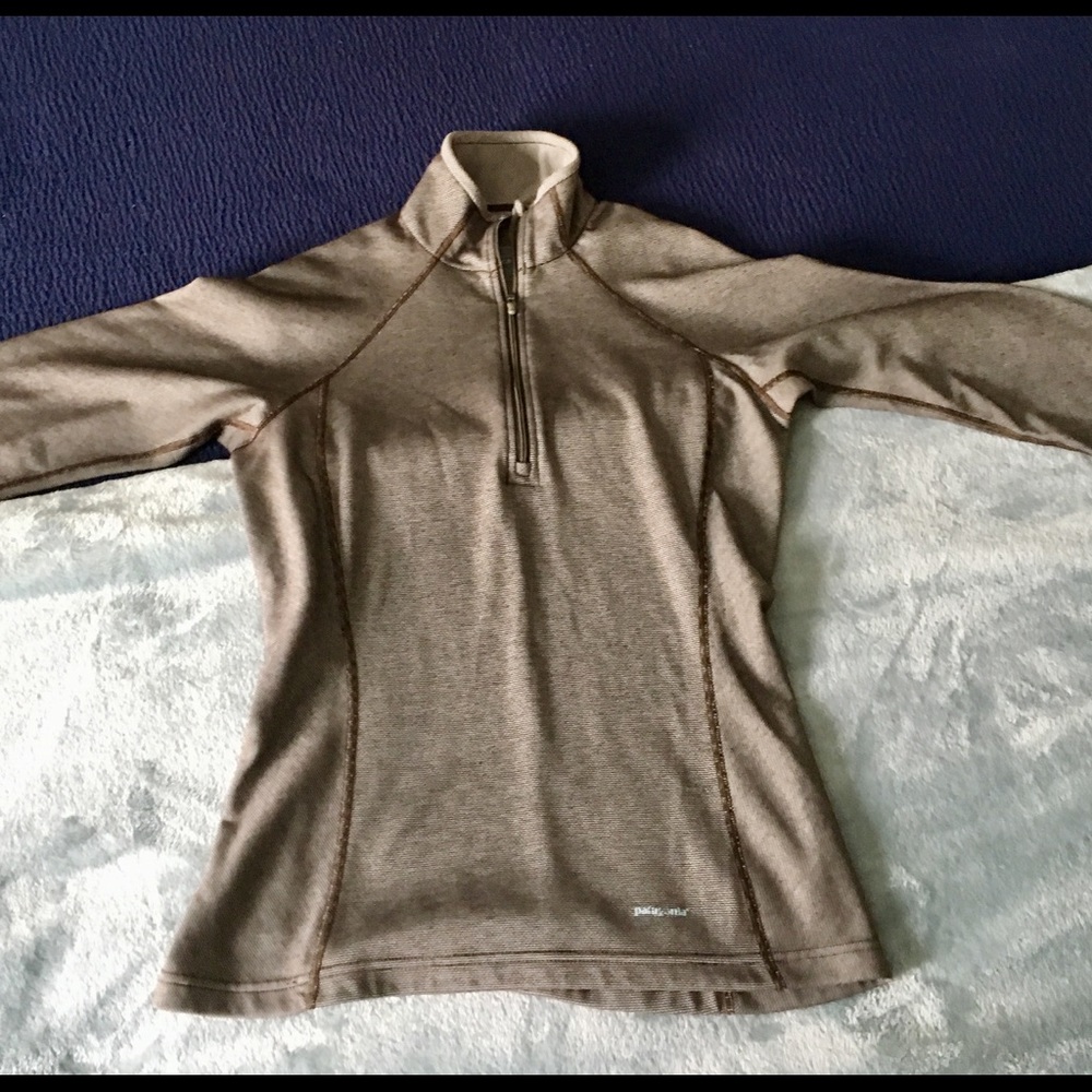 Women’s Patagonia capilene size xs